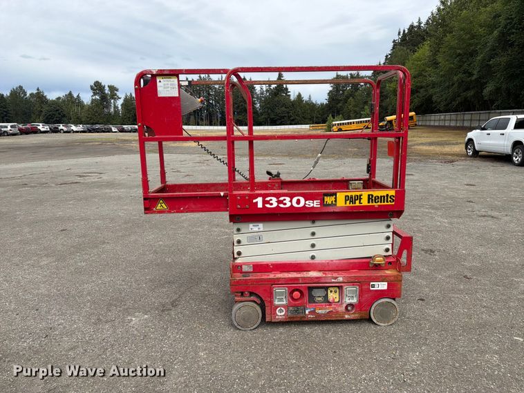 image for item YA3469 2019 MEC 1330SE scissor lift