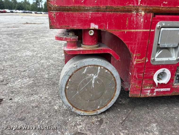 image for item YA3473 2019 MEC 1330SE scissor lift