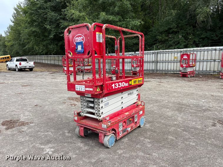 image for item YA3476 2019 MEC 1330SE scissor lift