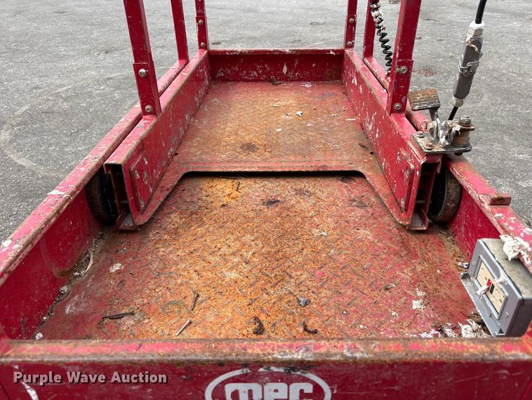 image for item YA3476 2019 MEC 1330SE scissor lift