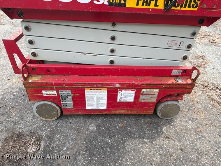 image for item YA3477 2019 MEC 1330SE scissor lift
