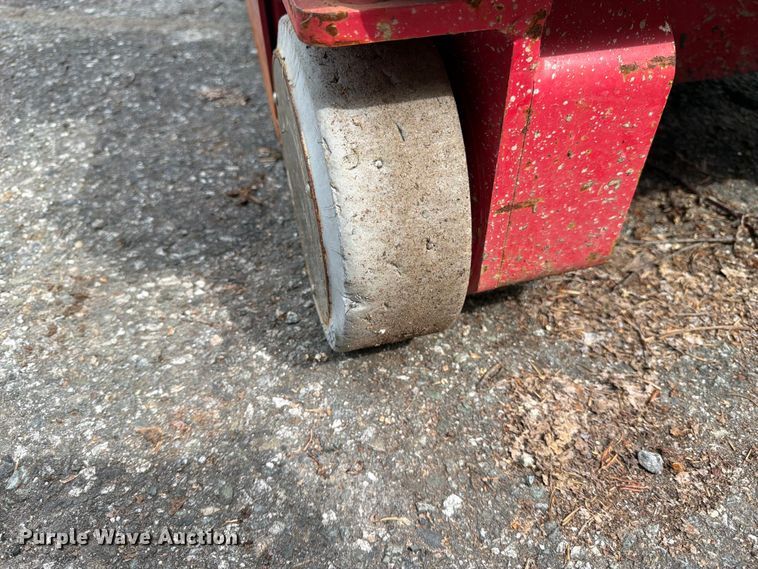 image for item YA3477 2019 MEC 1330SE scissor lift