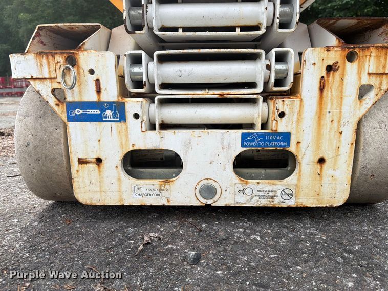 image for item YA3481 Hi-Brid lift 1230 scissor lift
