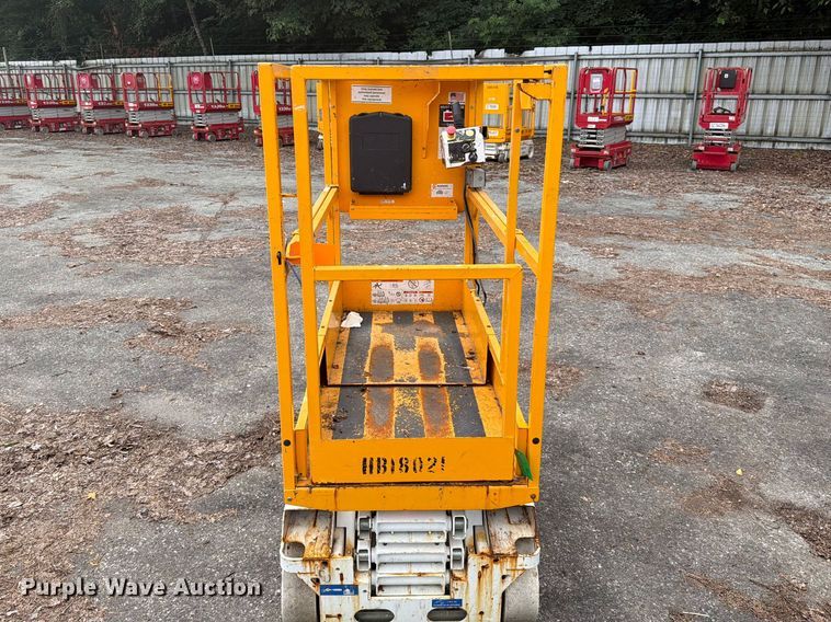 image for item YA3481 Hi-Brid lift 1230 scissor lift