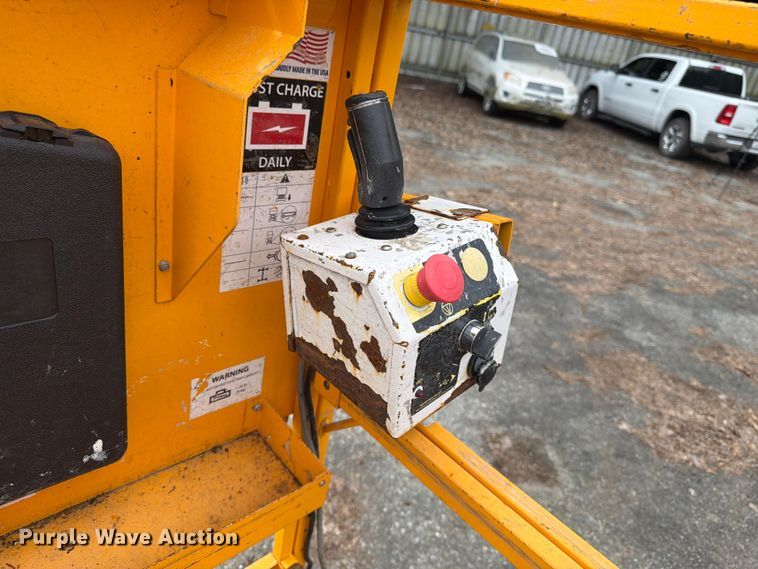 image for item YA3481 Hi-Brid lift 1230 scissor lift