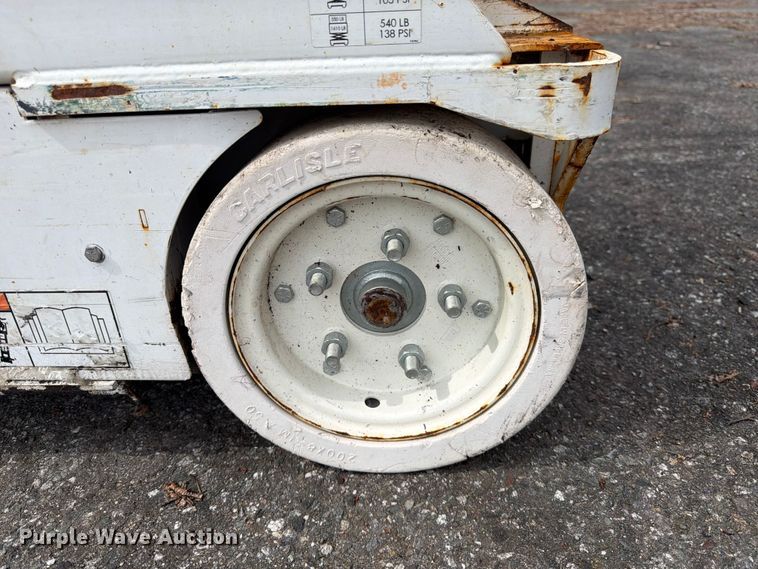 image for item YA3481 Hi-Brid lift 1230 scissor lift