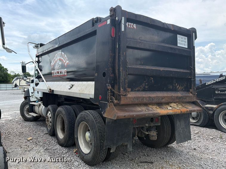 image for item YA3558 2016 Caterpillar CT660S dump truck