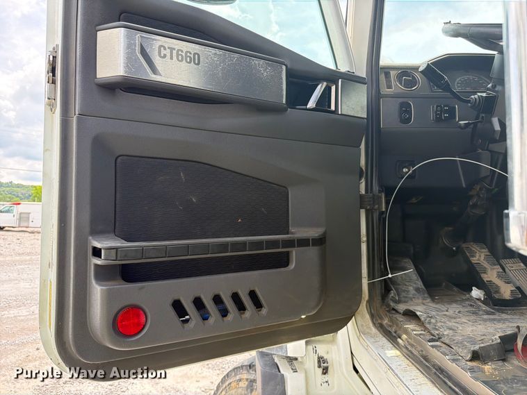 image for item YA3558 2016 Caterpillar CT660S dump truck