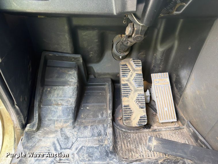 image for item YA3558 2016 Caterpillar CT660S dump truck
