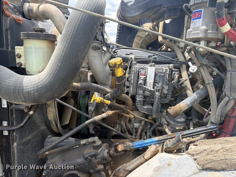 image for item YA3558 2016 Caterpillar CT660S dump truck