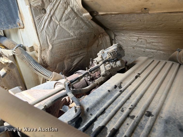 image for item YA3558 2016 Caterpillar CT660S dump truck