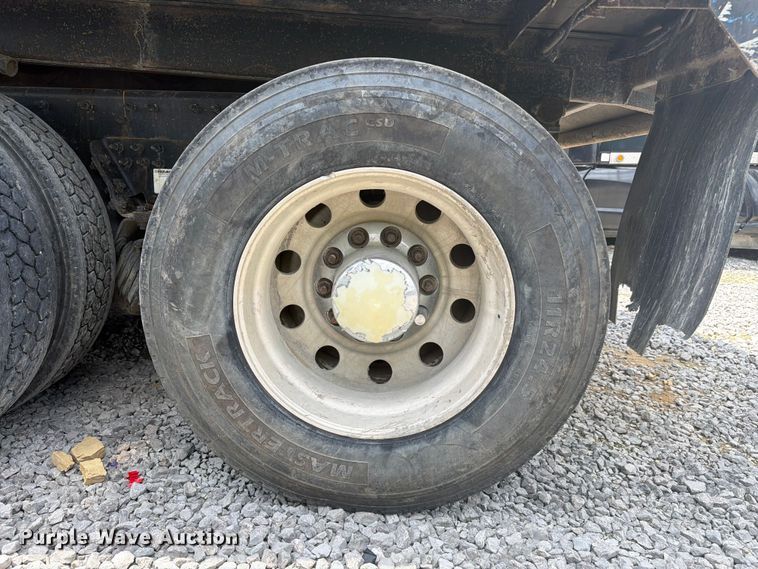 image for item YA3558 2016 Caterpillar CT660S dump truck