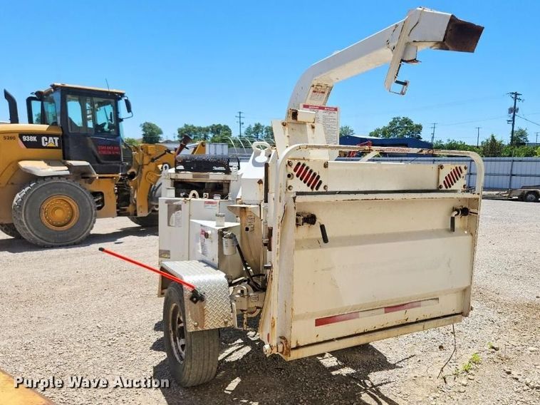 image for item YA3736 2020 Bandit 200UC wood chipper