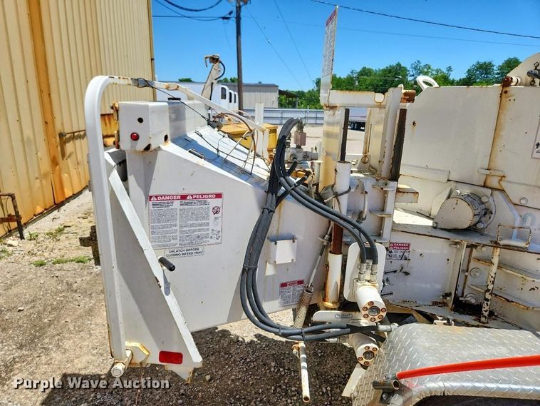 image for item YA3736 2020 Bandit 200UC wood chipper
