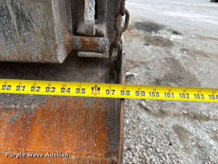 image for item YA3777 2018 Kenworth T800 dump truck
