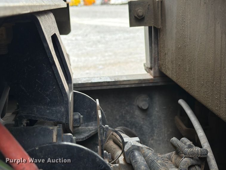 image for item YA3777 2018 Kenworth T800 dump truck