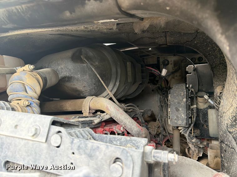 image for item YA3777 2018 Kenworth T800 dump truck