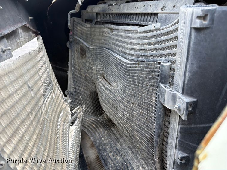 image for item YA3777 2018 Kenworth T800 dump truck
