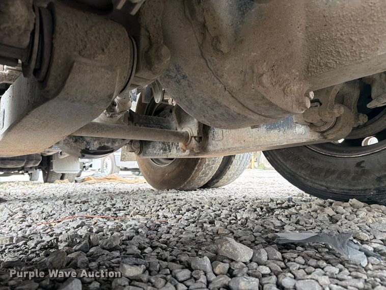 image for item YA3777 2018 Kenworth T800 dump truck