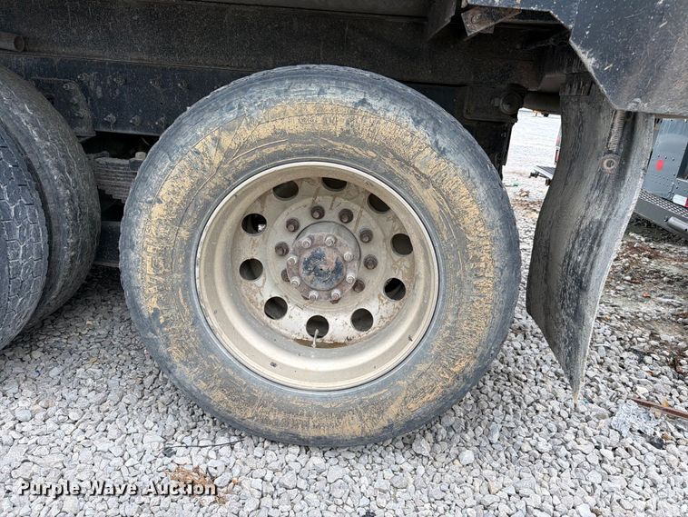 image for item YA3777 2018 Kenworth T800 dump truck