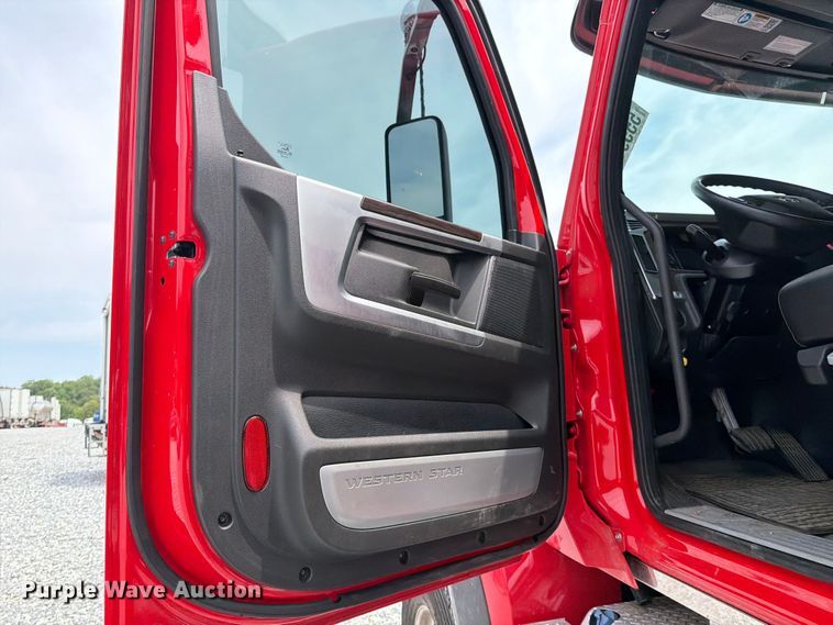 image for item YA3778 2026 Western Star dump truck