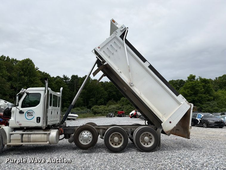 image for item YA3779 2026 Western Star dump truck