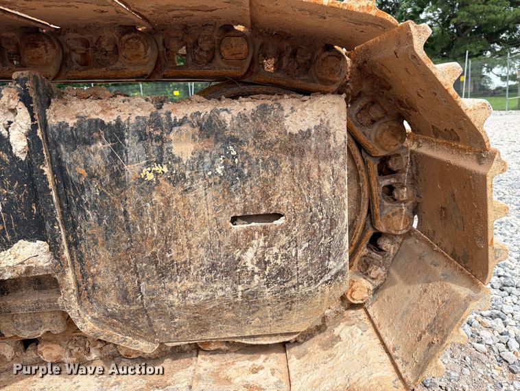 image for item YA3847 2018 John Deere 300G LC excavator