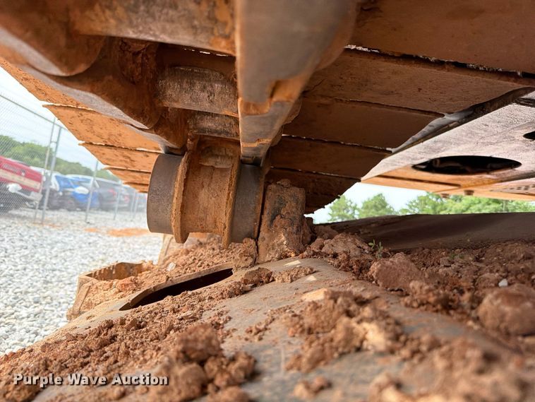 image for item YA3847 2018 John Deere 300G LC excavator