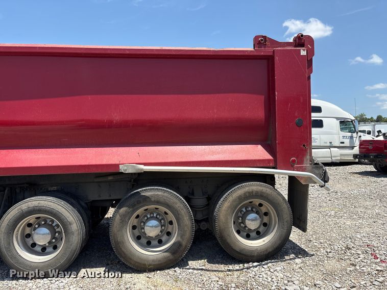 image for item YA3920 2024 Kenworth T880 dump truck