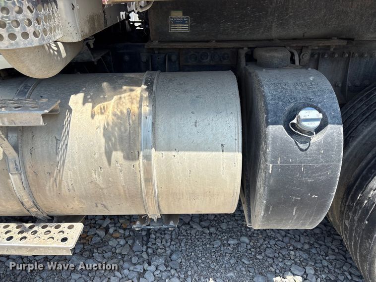 image for item YA3920 2024 Kenworth T880 dump truck