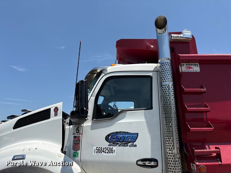 image for item YA3920 2024 Kenworth T880 dump truck