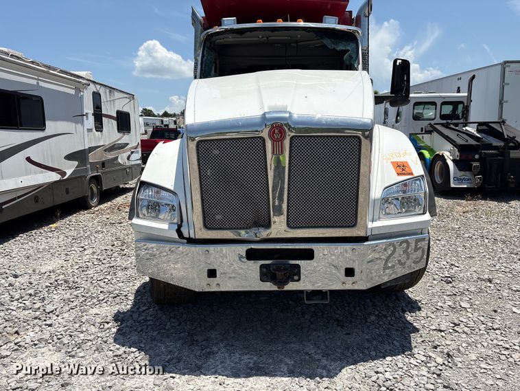 image for item YA3920 2024 Kenworth T880 dump truck