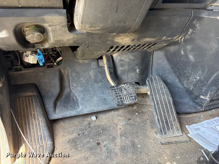 image for item YA3920 2024 Kenworth T880 dump truck