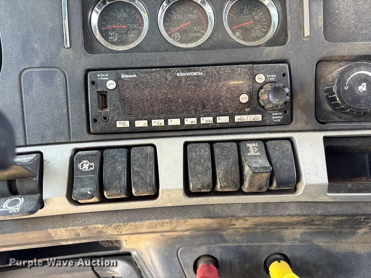 image for item YA3920 2024 Kenworth T880 dump truck