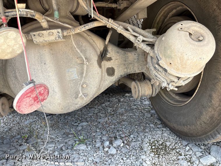 image for item YA3920 2024 Kenworth T880 dump truck