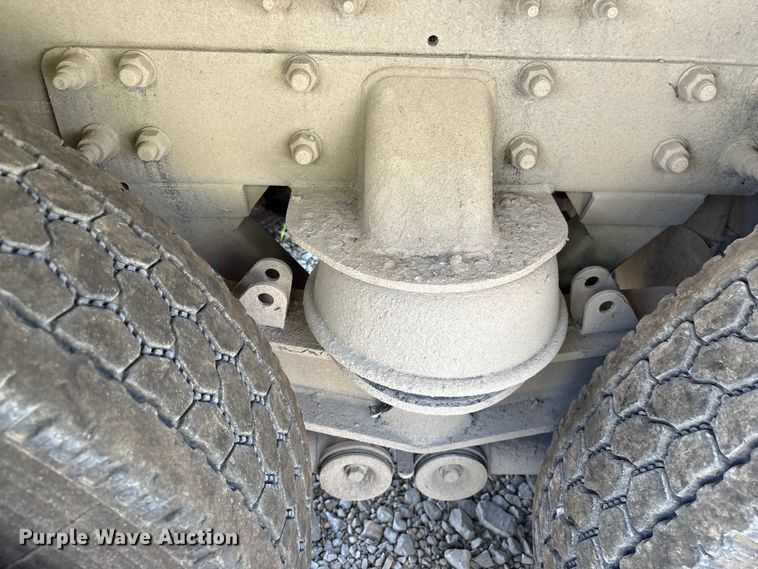 image for item YA3920 2024 Kenworth T880 dump truck