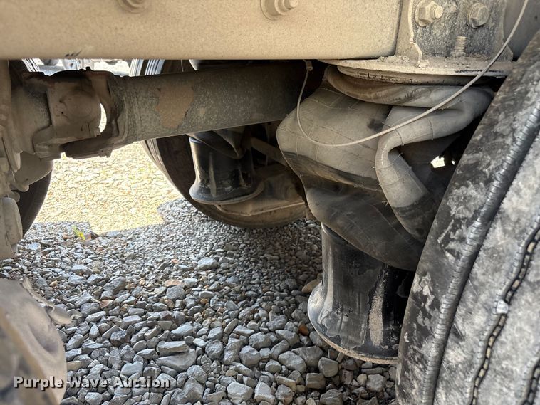 image for item YA3920 2024 Kenworth T880 dump truck
