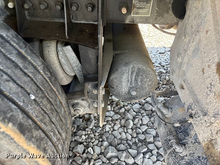 image for item YA3920 2024 Kenworth T880 dump truck
