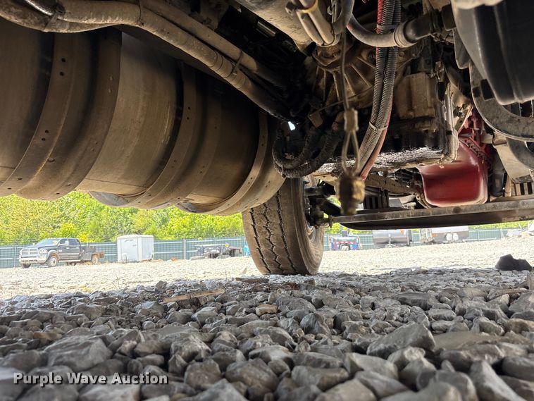 image for item YA3920 2024 Kenworth T880 dump truck