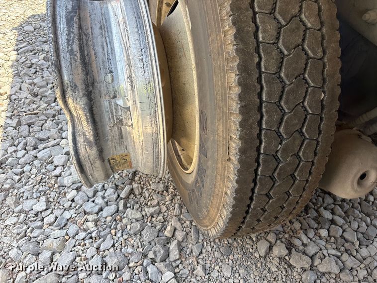 image for item YA3920 2024 Kenworth T880 dump truck
