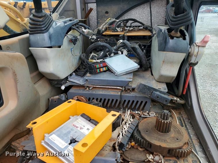 image for item YA3922 2016 Sany SY135C excavator