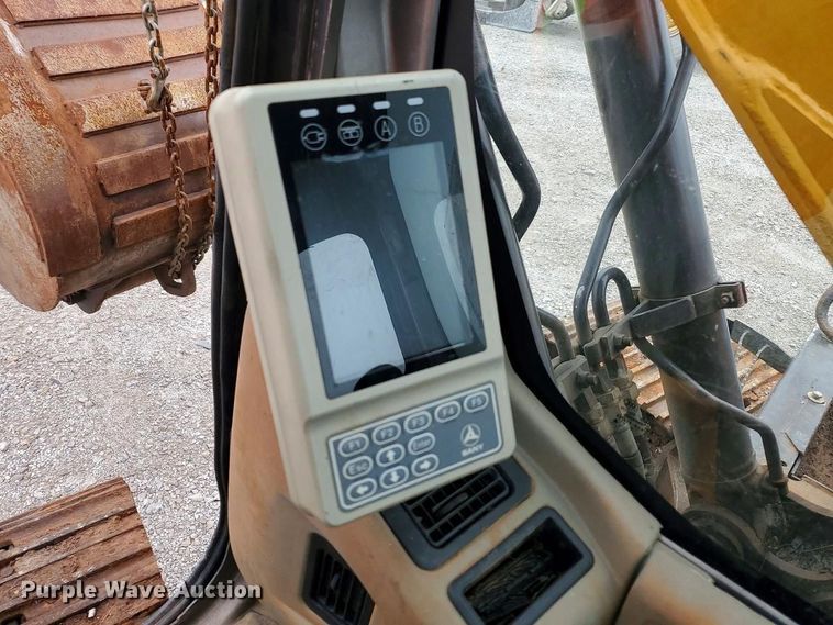 image for item YA3922 2016 Sany SY135C excavator