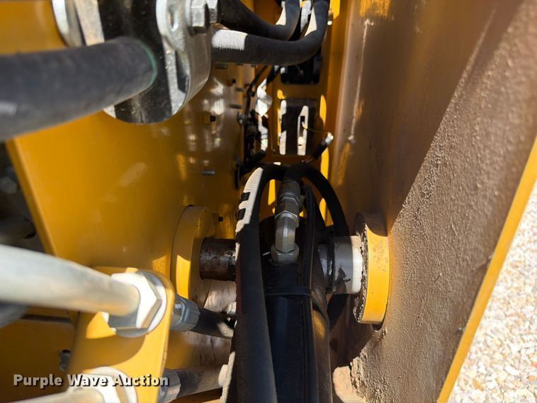 image for item YA3928 2022 Caterpillar 246D3 skid steer loader