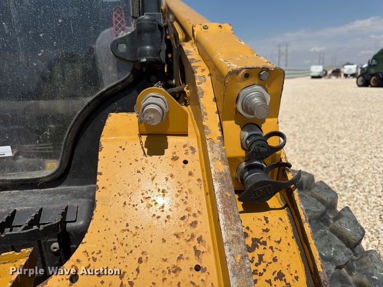 image for item YA3928 2022 Caterpillar 246D3 skid steer loader
