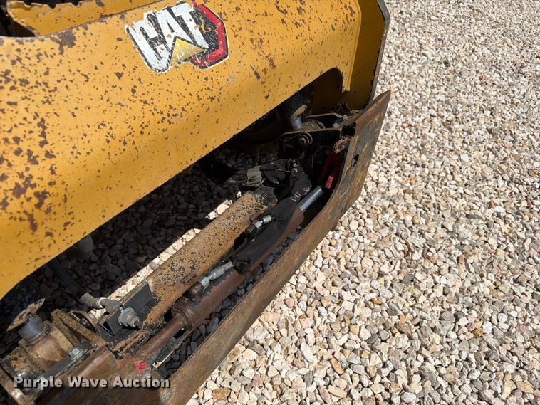 image for item YA3928 2022 Caterpillar 246D3 skid steer loader