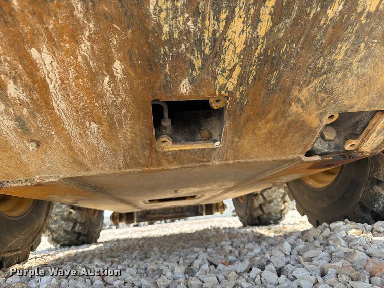 image for item YA3928 2022 Caterpillar 246D3 skid steer loader