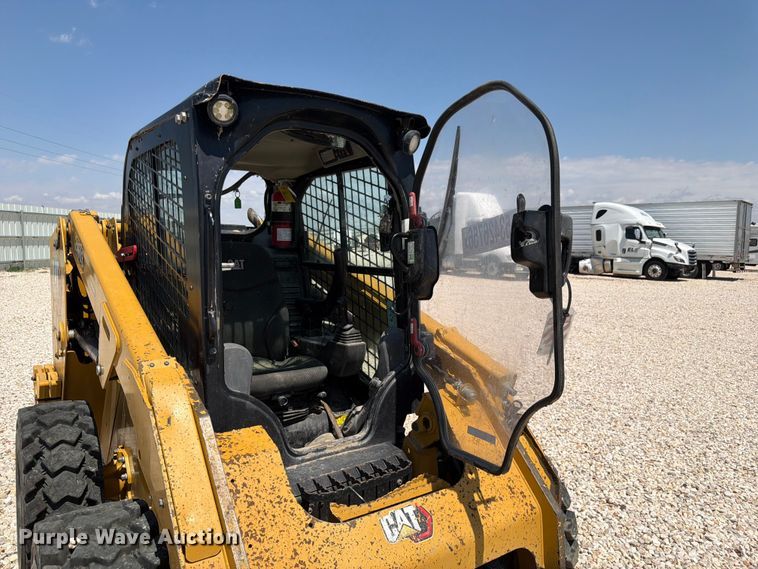 image for item YA3928 2022 Caterpillar 246D3 skid steer loader