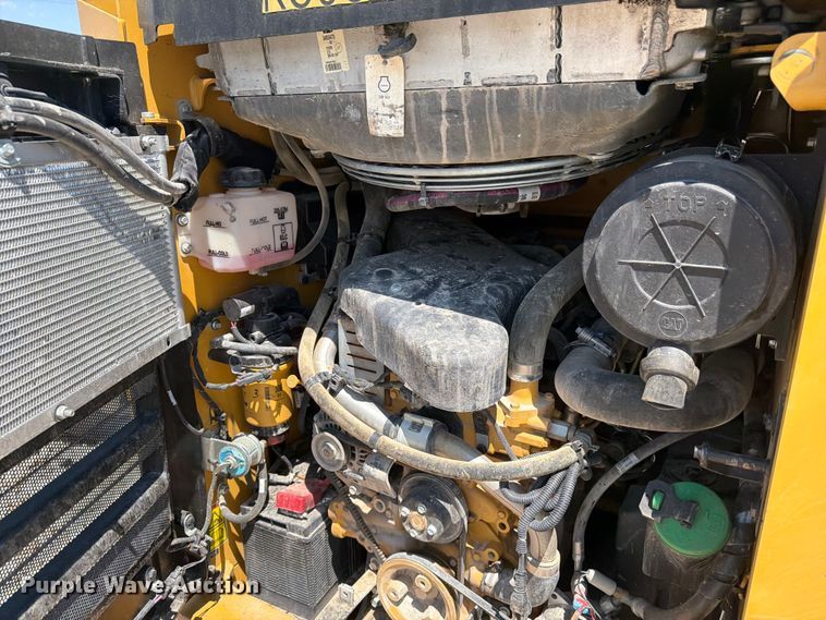 image for item YA3928 2022 Caterpillar 246D3 skid steer loader