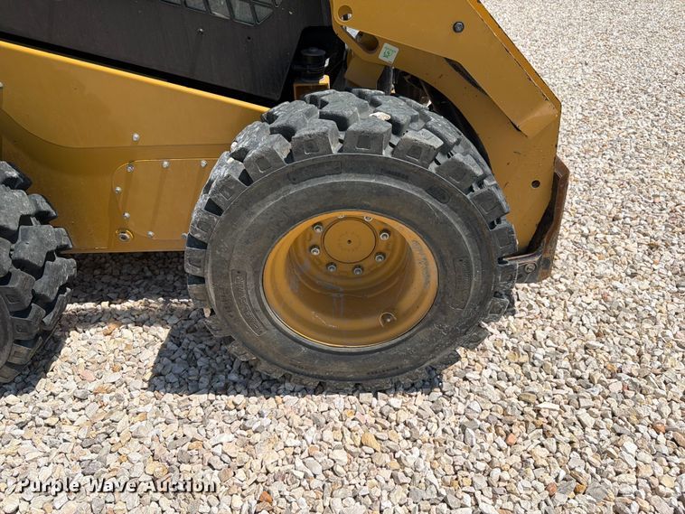image for item YA3928 2022 Caterpillar 246D3 skid steer loader