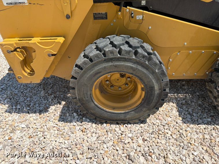 image for item YA3928 2022 Caterpillar 246D3 skid steer loader